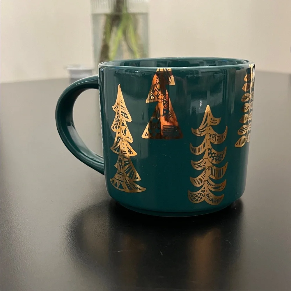 Starbucks 14 oz 2015 Christmas Tree Holiday Mug